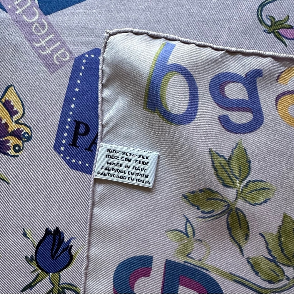 SOLD SOLD SOLD Authentic Longchamp Scarf - Picture 10 of 10